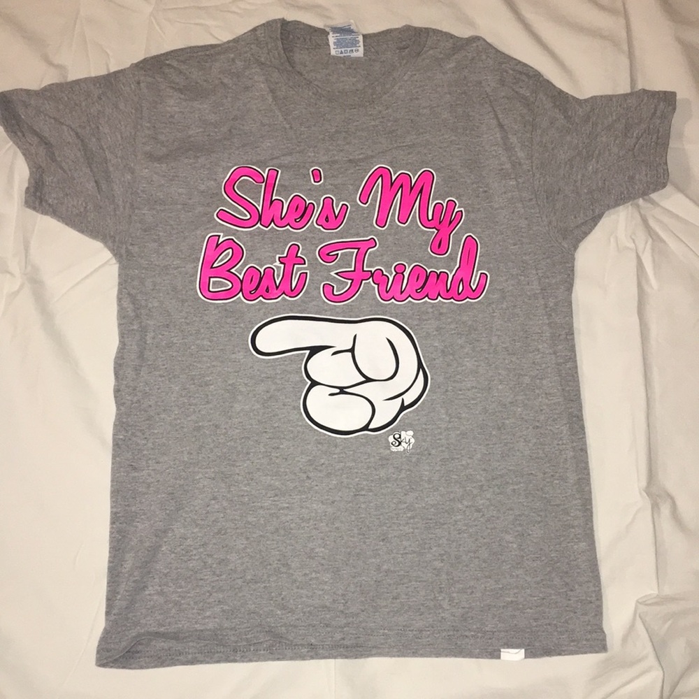 cute t shirt to wear out with ur bestie